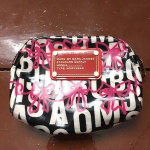 Marc Jacobs make up bag